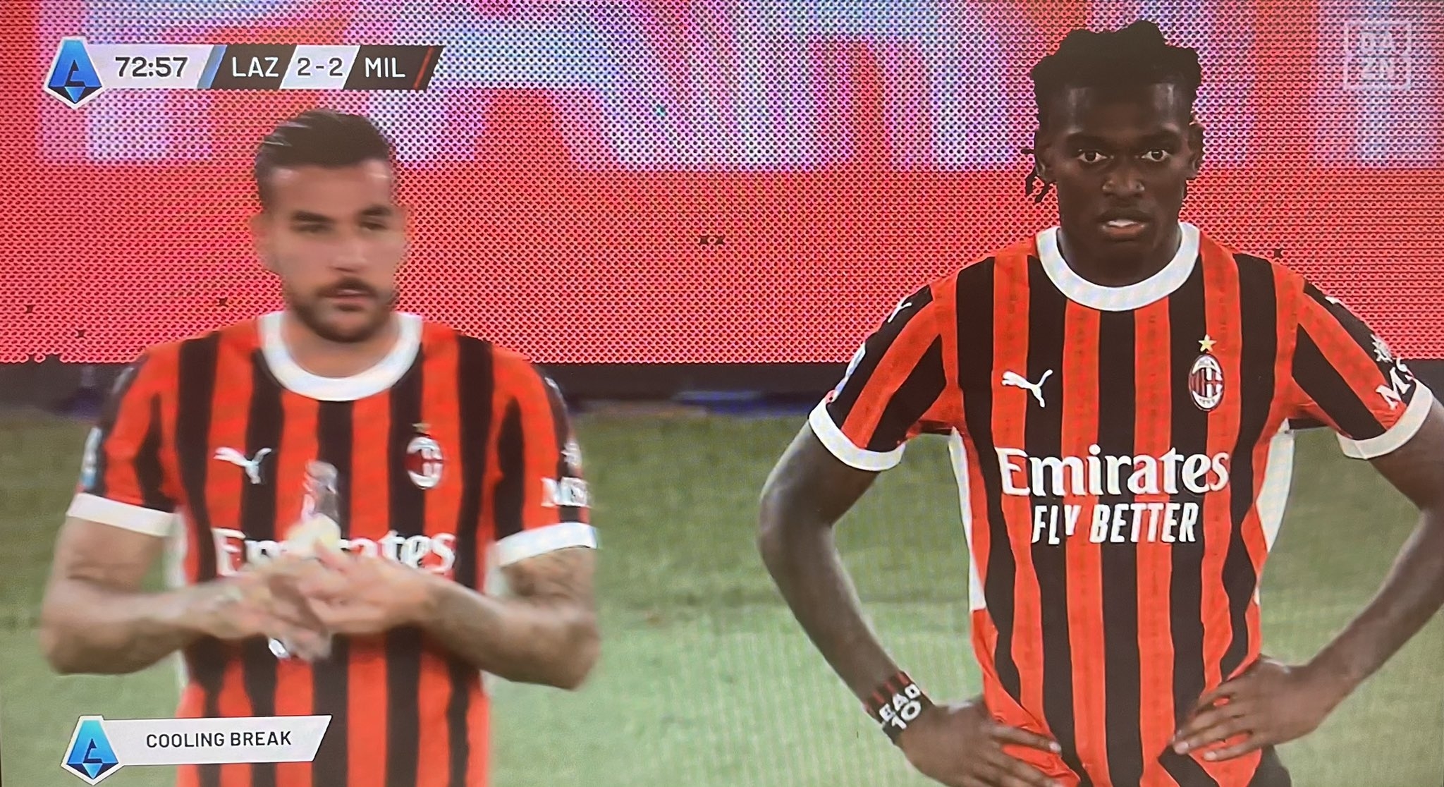 米兰CEO谈莱奥&特奥补水事件:讨论得有点多了,这不算什么大事