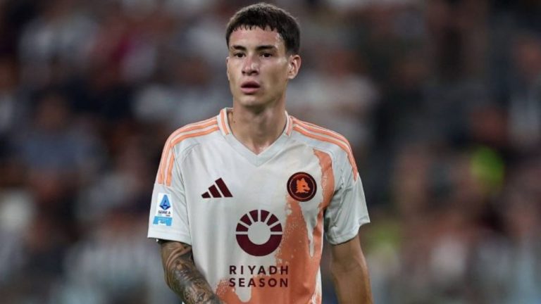 乐极生悲🤕迪马济奥:罗马前锋苏莱在庆祝进球时脚踝受伤