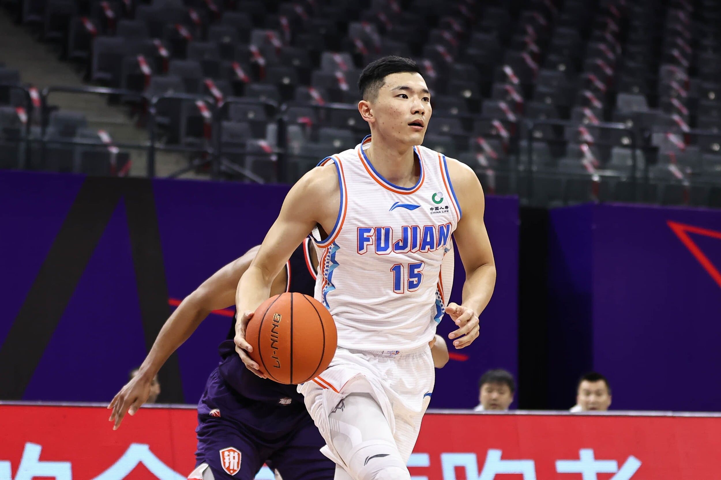 💪🏻媒体人:陈林坚脚踝需手术取出钢板 预计伤停两三个月