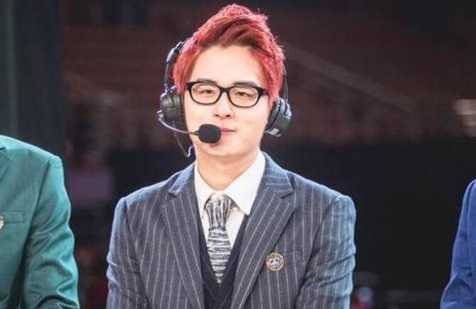 记得:FLY这种输也要站着输的精神,非常值得我们LPL的战队去学习