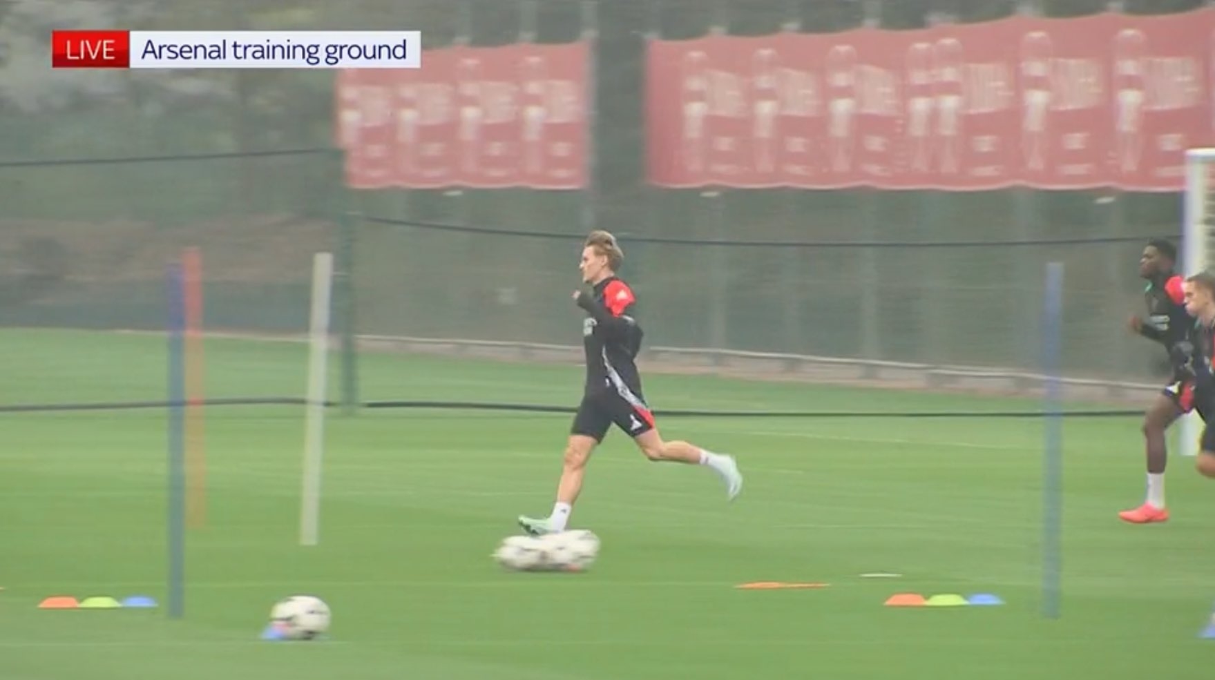 天空:厄德高已恢复训练,但预计不会出战周日阿森纳vs切尔西